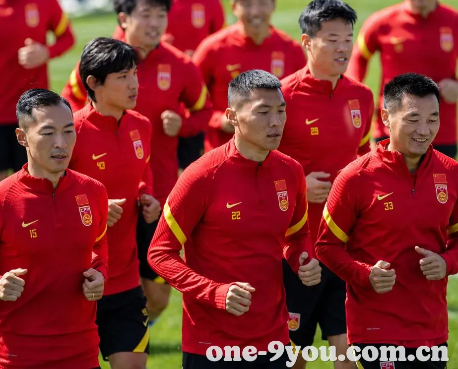 中国足球青岛VS成都